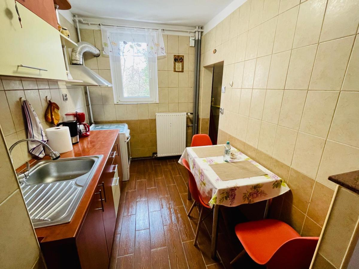 Titan Parc Home Bukares Bagian luar foto